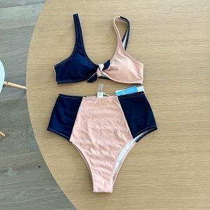 NWT! Cupshe 2 piece swimsuit - S